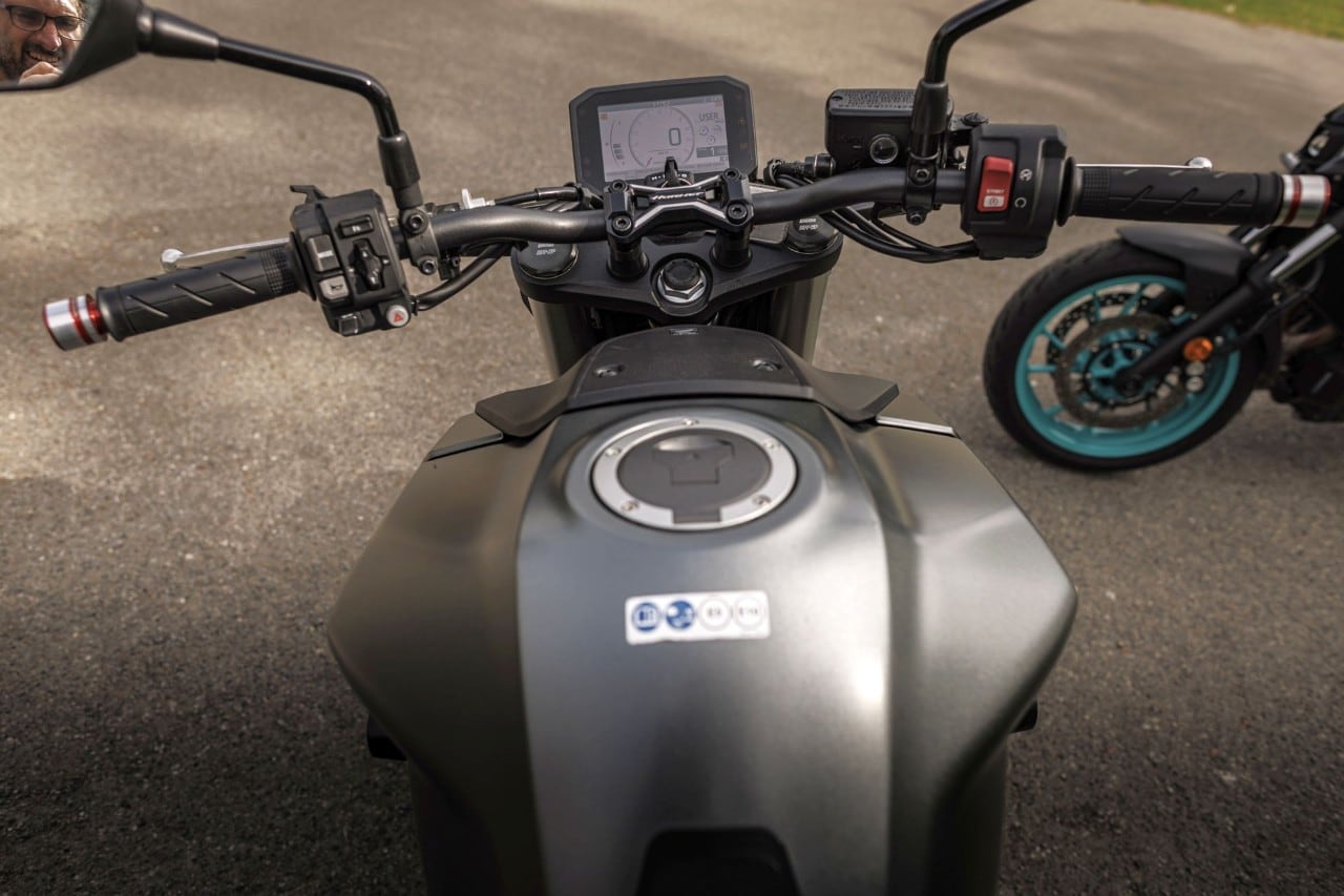 DueruoteTG #169 - Honda Hornet vs Yamaha MT-07: testa a testa tra le naked più vendute d'Italia